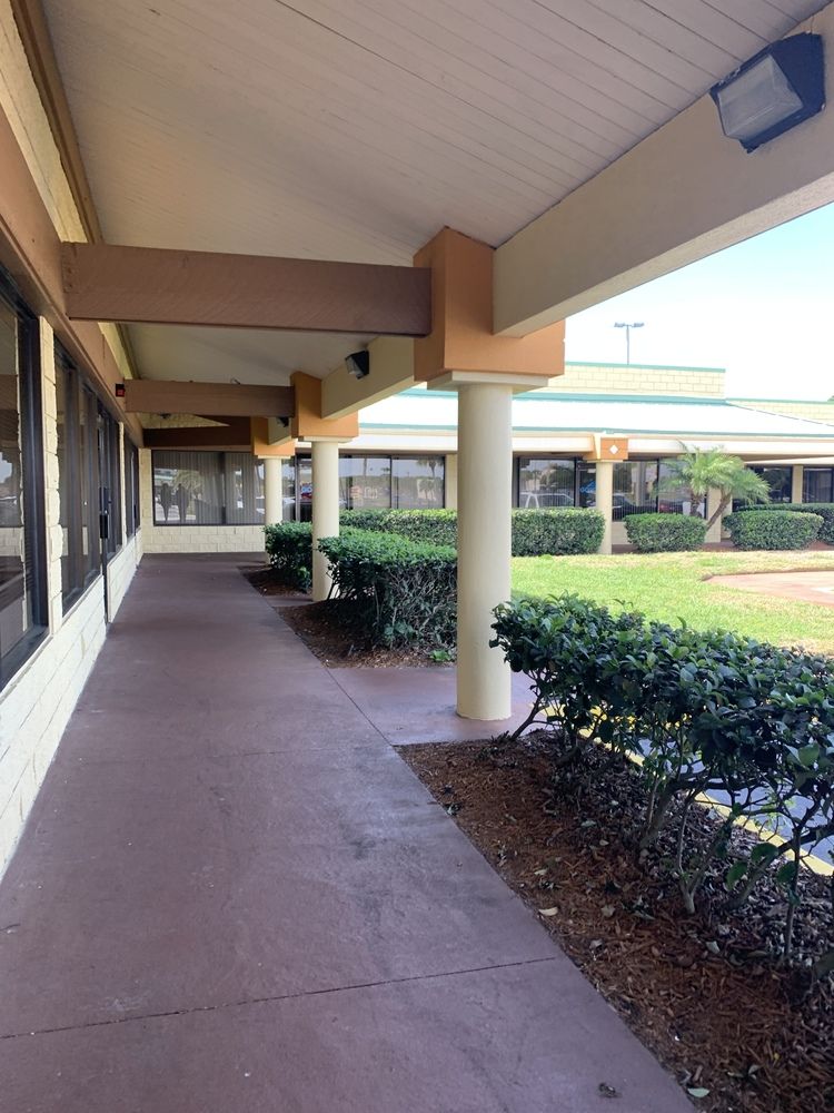 201 Crockett Blvd, Merritt Island, FL 32953